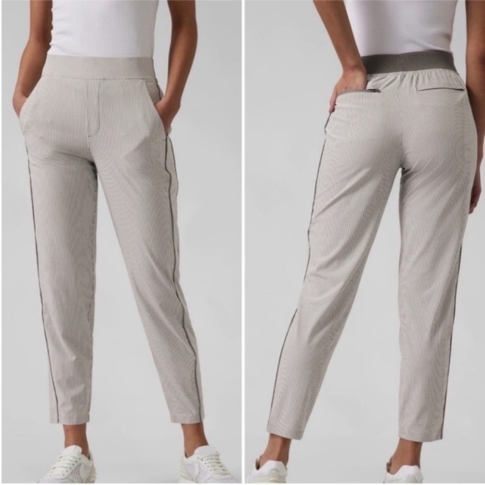 Athleta Brooklyn Pull On Ankle Pants Jogger Gray White Stripes Stretch Sz 8 x 26